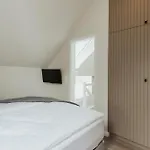 Neu Rügen Resørt Großzügige, Gemütliche Doppelhaushälfte Björn Mit Terrasse Ferienhaus