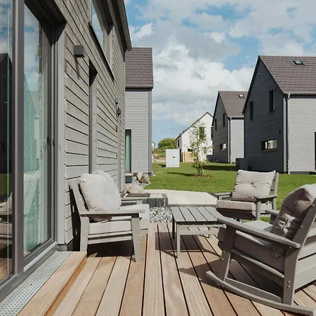 Neu Rügen Resørt Großzügige, Gemütliche Doppelhaushälfte Björn Mit Terrasse Ferienhaus