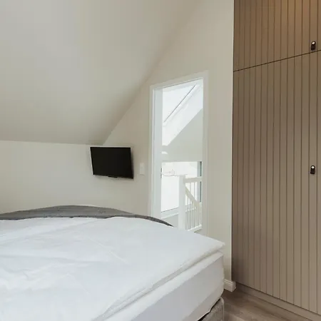 Neu Rügen Resørt Großzügige, Gemütliche Doppelhaushälfte Björn Mit Terrasse Ferienhaus